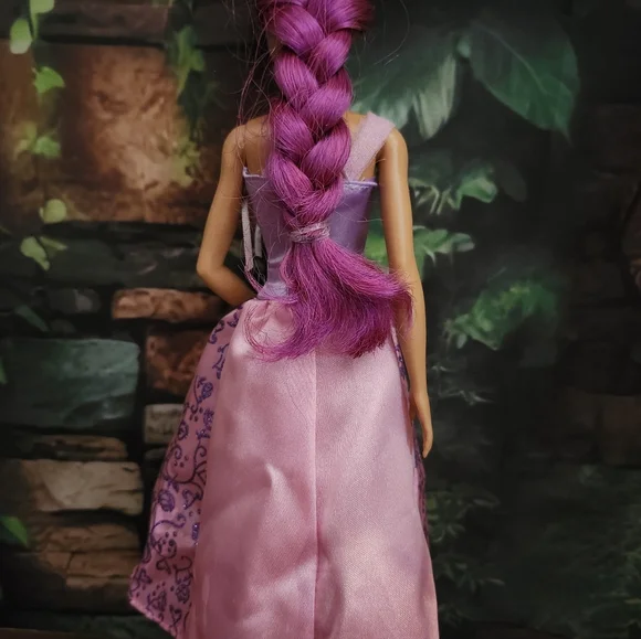 Barbies - Picture 10 of 10